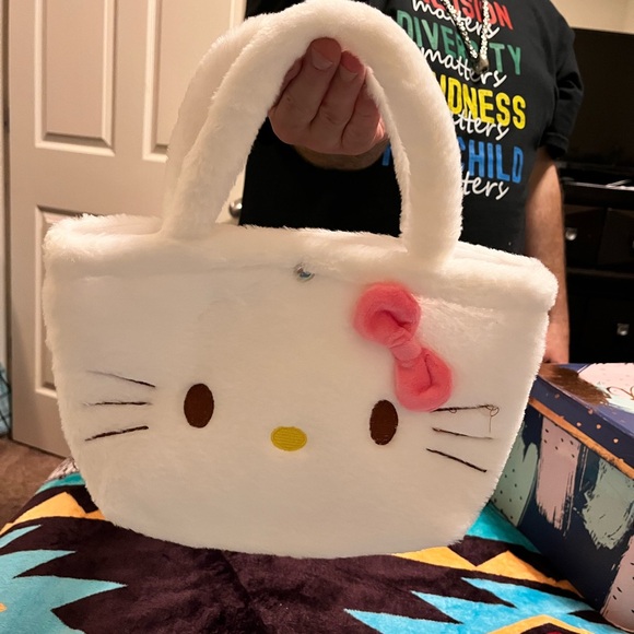 Hello Kitty Handbags - HELLO KITTY HAND BAG